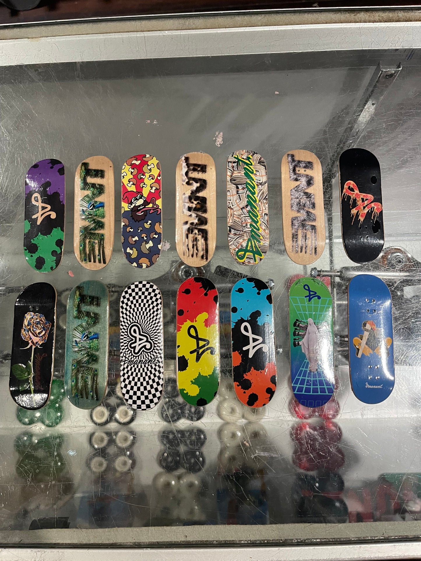 Emanant Smooth Shape 7Ply Natural Maple Real Wear Graphic