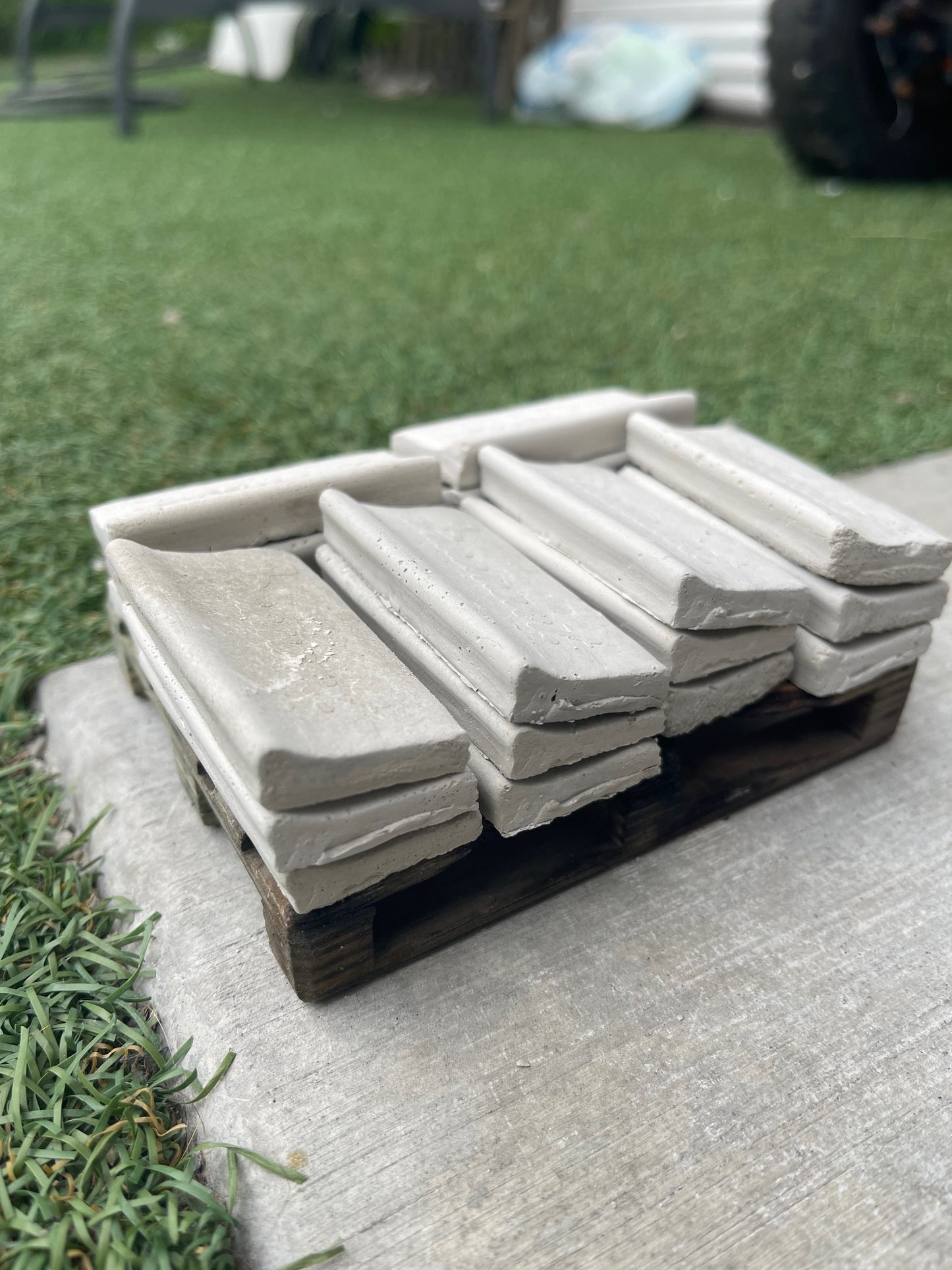 Mini Pool Coping Pallet BLACK FRIDAY ONLY